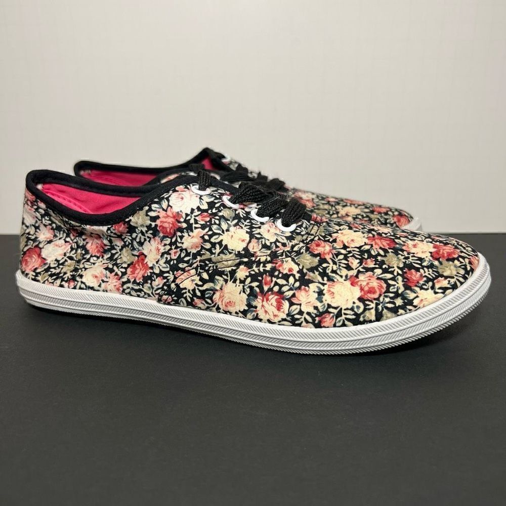 Womens Floral Print Low Top Casual Sneakers / Size 8
